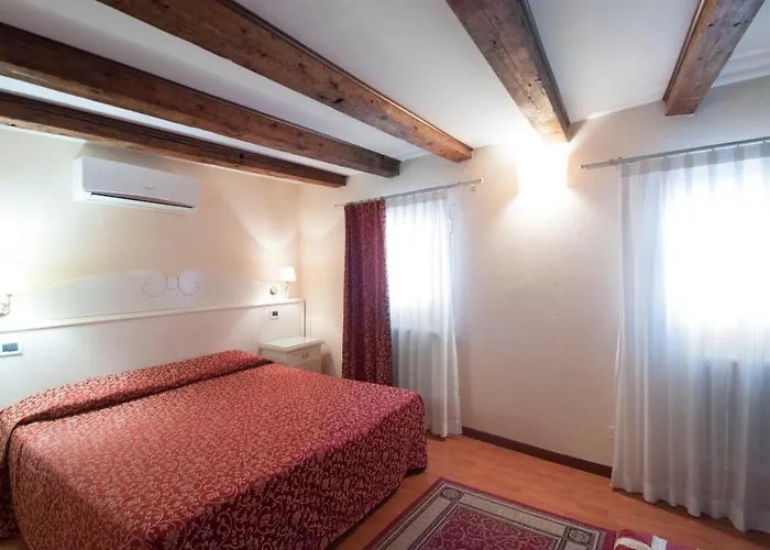 Venice Resorts Guest House