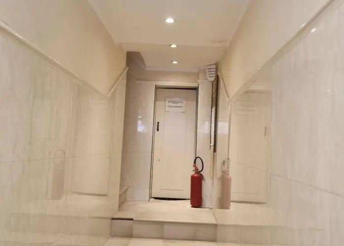 Venice Resorts Guest House